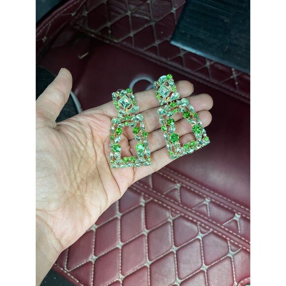 Light green earrings, peridot lime gold crystal rhinestone large big earrings - Picture 2 of 5